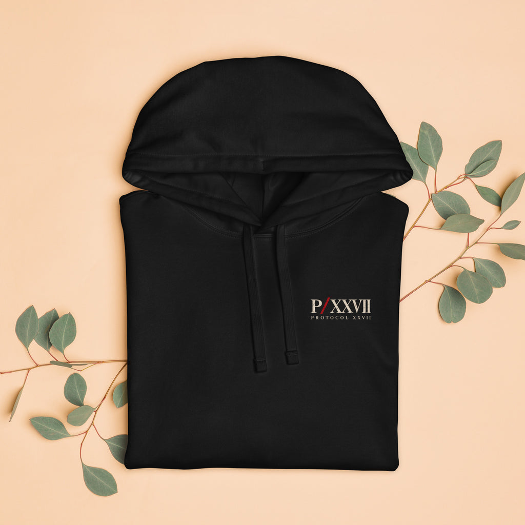 Sudadera negra de alto gramaje con capucha de PROTOCOL XXVII, vista frontal